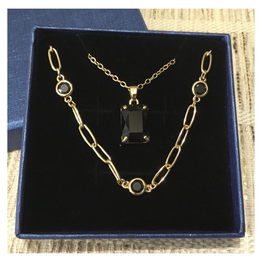 New! Gold Pandora Black Gem Necklace Set in Box
